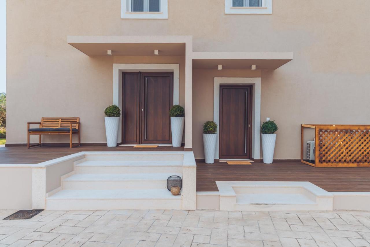Melena Premium Suites 로다 외부 사진