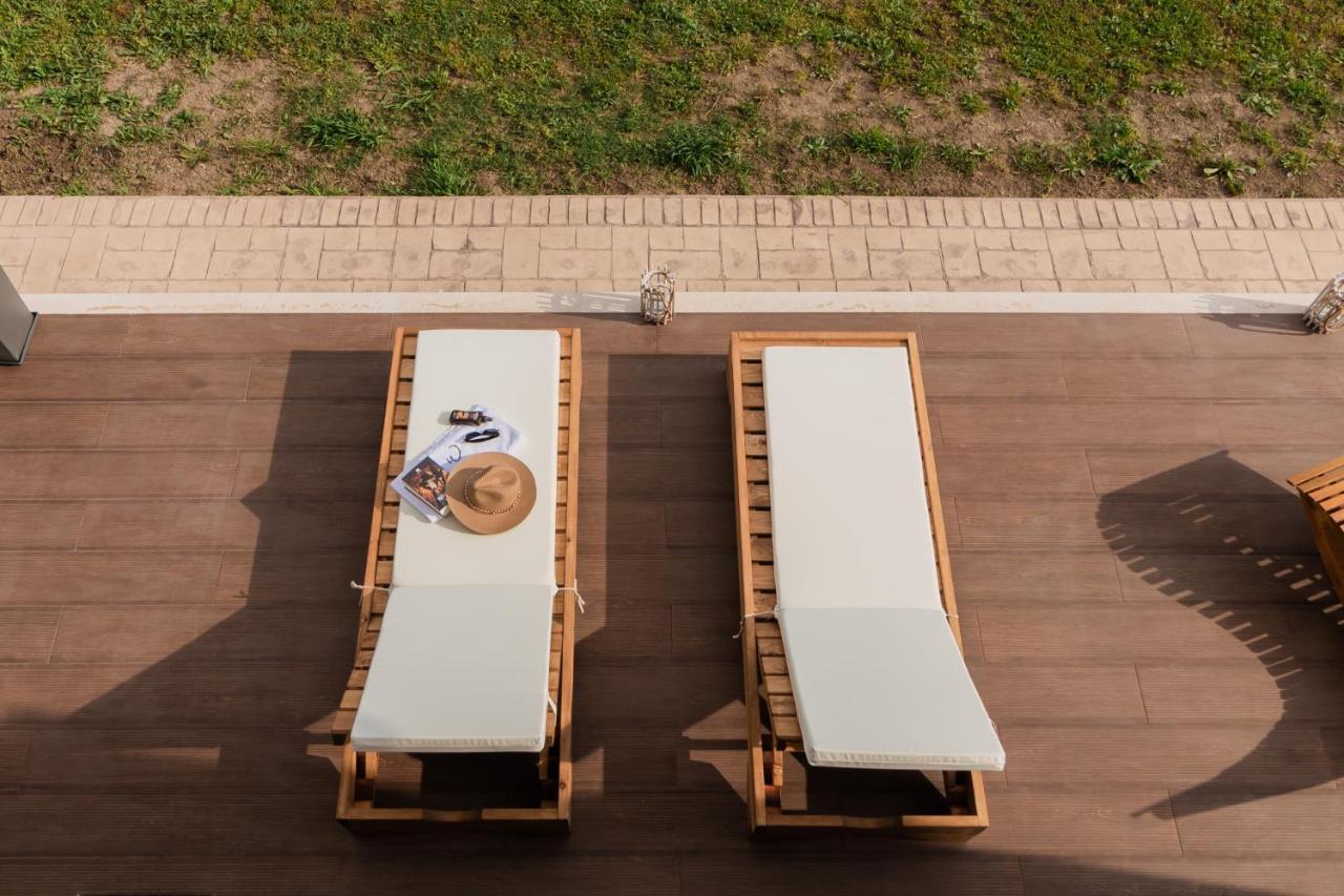 Melena Premium Suites 로다 외부 사진