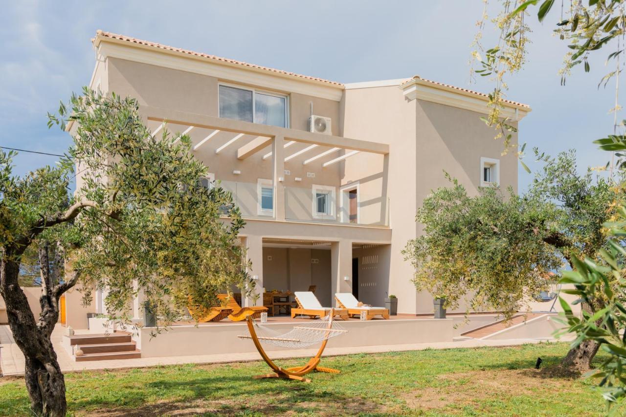 Melena Premium Suites 로다 외부 사진